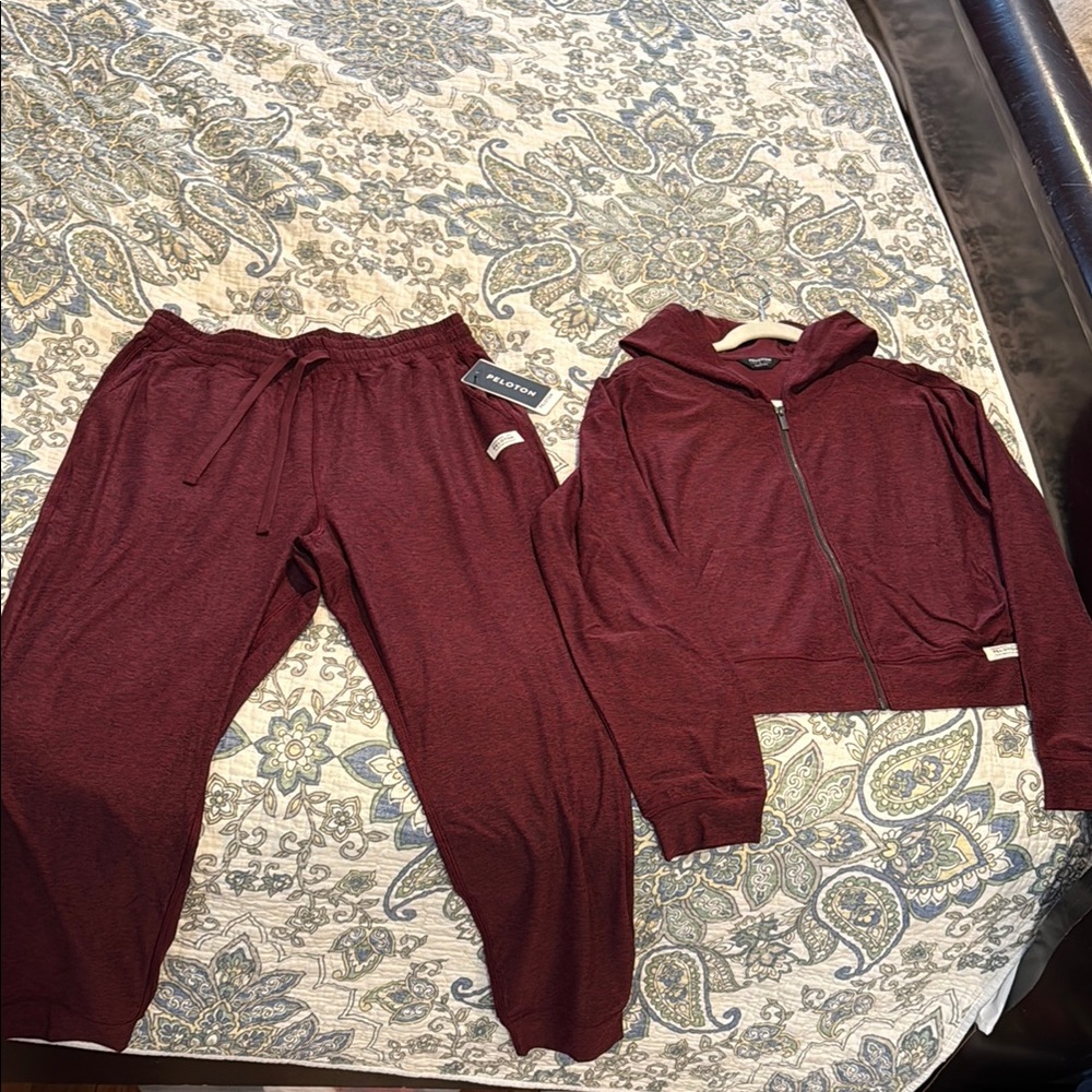 Peloton Burgundy Lounge Set